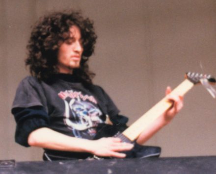 1990-04-28-Kronik-(1)