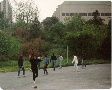 1990-10-06 Metalium Harbiye Açıkhava arka bahçesi