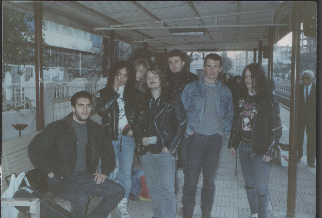 1990-12 Mayhem (2)