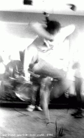 1991-06-01 Moribund Youth (Rigor in action as frontman in the first live show of MxYx)